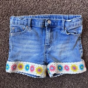 Girl’s Tractr Denim Crochet Shorts, Size 6
